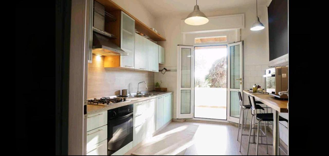 Villa Aurelia - Seafront Apartment With Terrace Quartu SantʼElena Extérieur photo