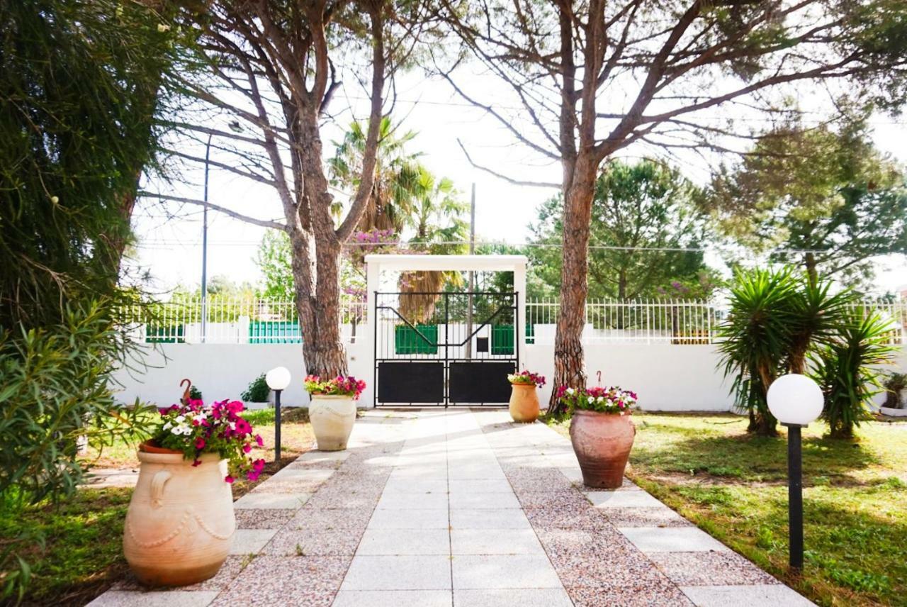 Villa Aurelia - Seafront Apartment With Terrace Quartu SantʼElena Extérieur photo