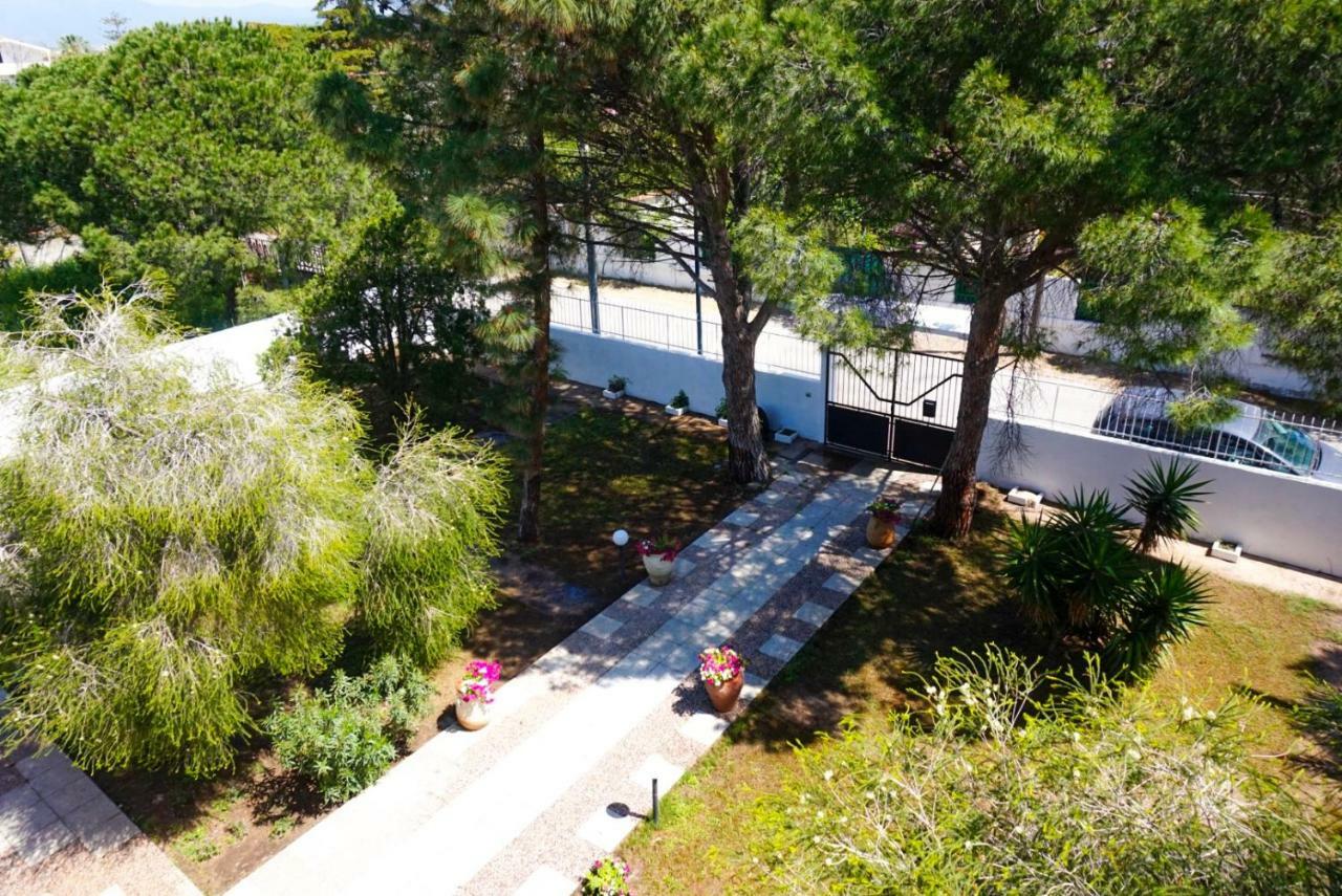 Villa Aurelia - Seafront Apartment With Terrace Quartu SantʼElena Extérieur photo